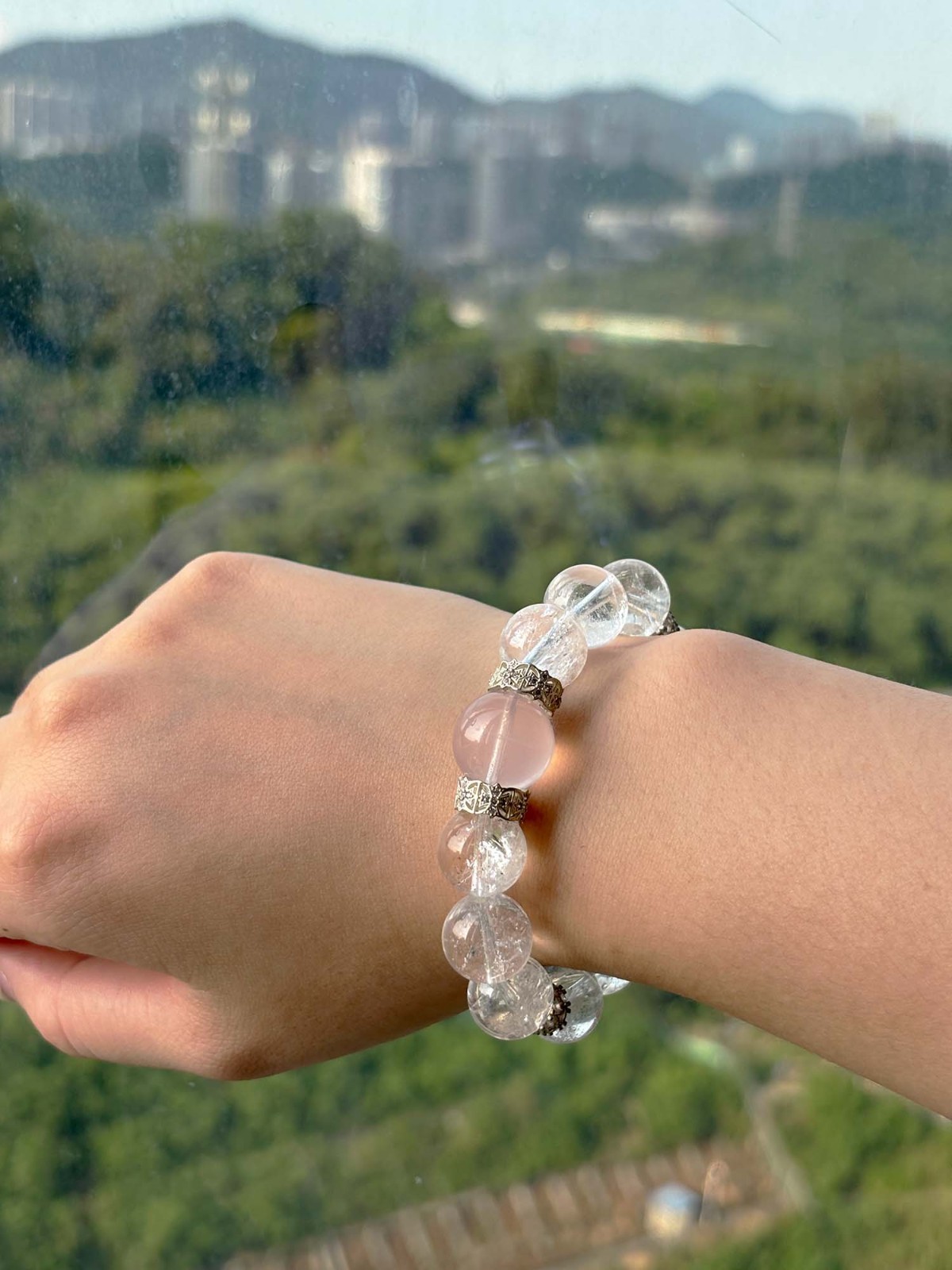 Handmade Natural White Crystal Set: Unleash Inner Clarity & Soothing Ambiance