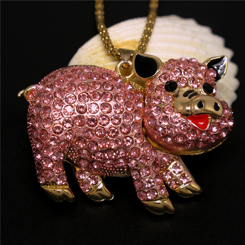 New Holiday gifts Pink Cute Pig Animal Crystal Pendant Necklace Sweater Women