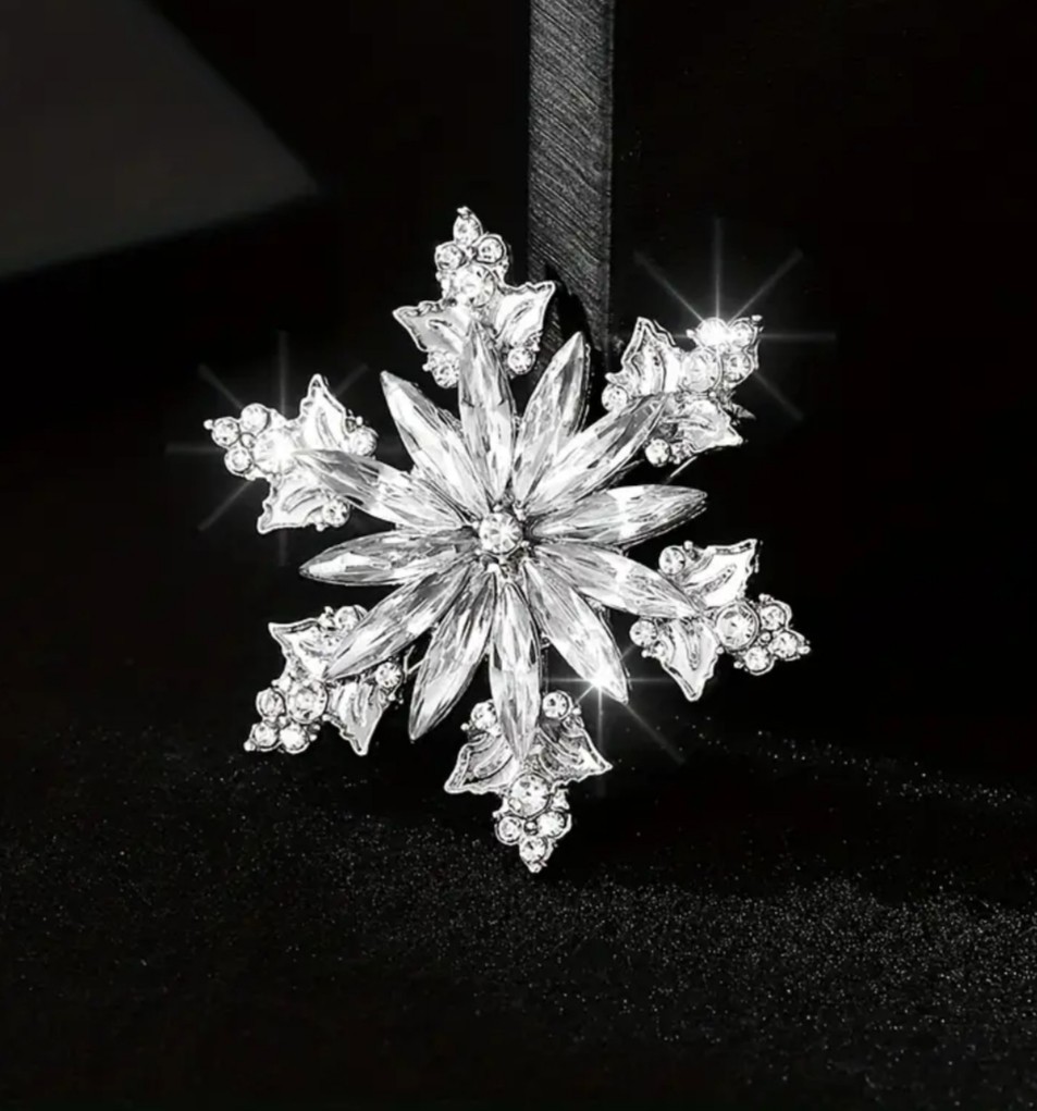 ICE WHITE RHINESTONE SILVER SNOWFLAKE WINTER PIN BROOCH~CHRISTMAS HANUKKAH GIFT