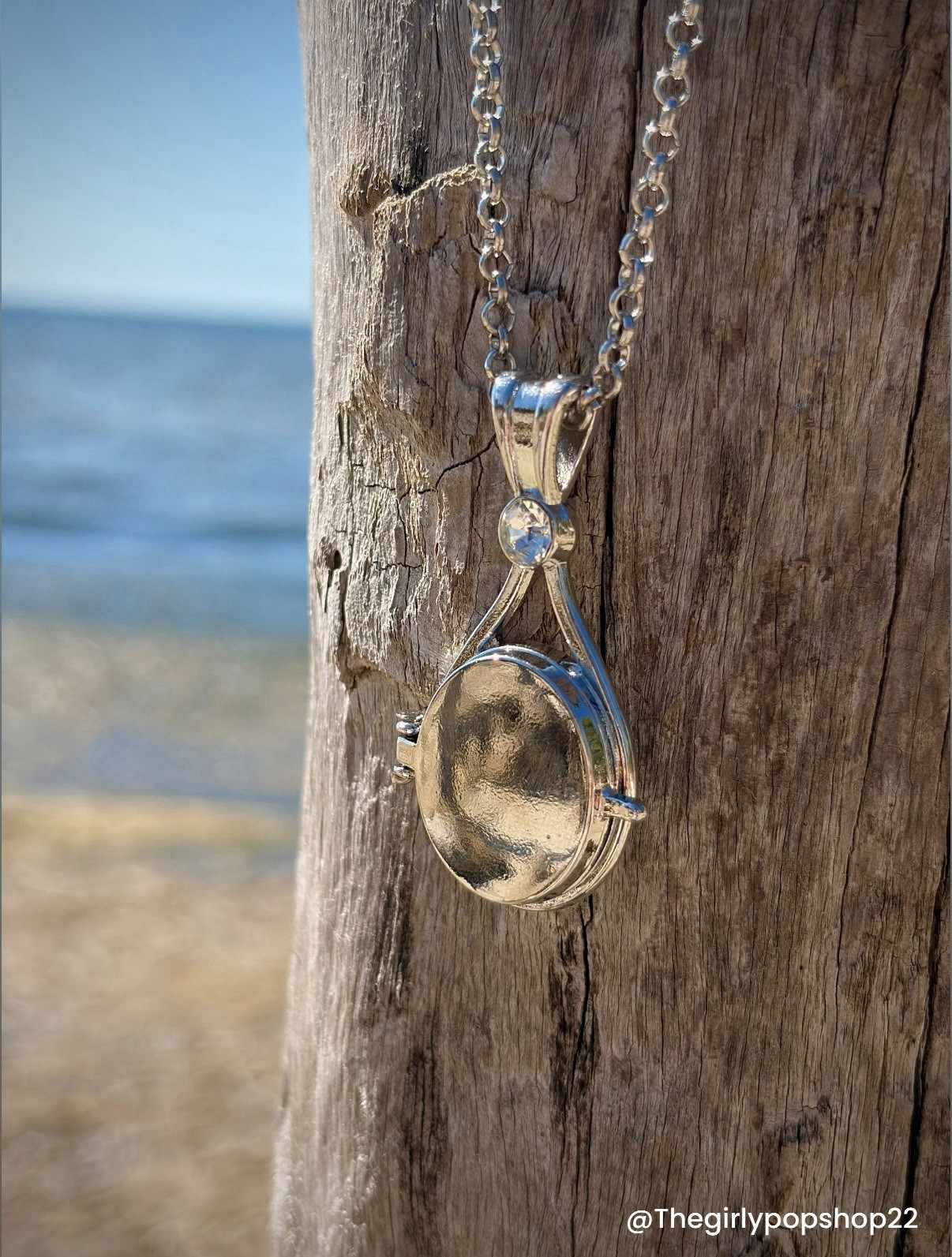 Moon Pool Silver Locket From H20 Just Add Water Cleo Emma Rikki Stones