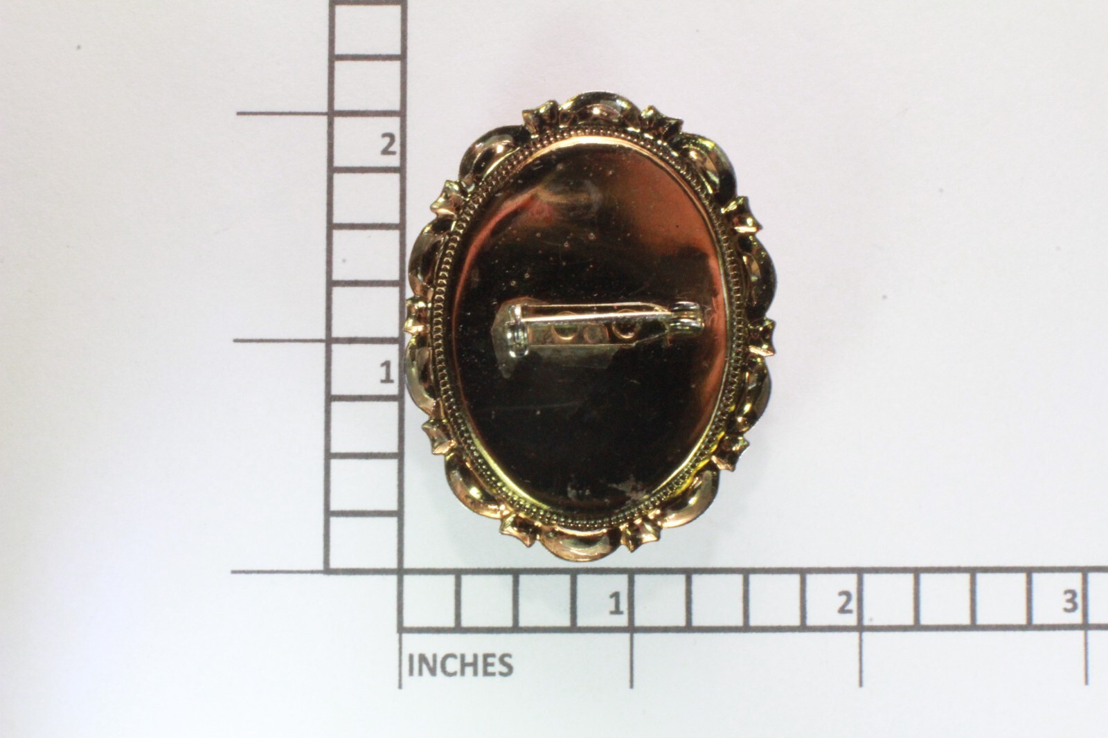 Brooch Pin – Oval – Flower – Carved – Cameo Style – Orange White – Gold Tone