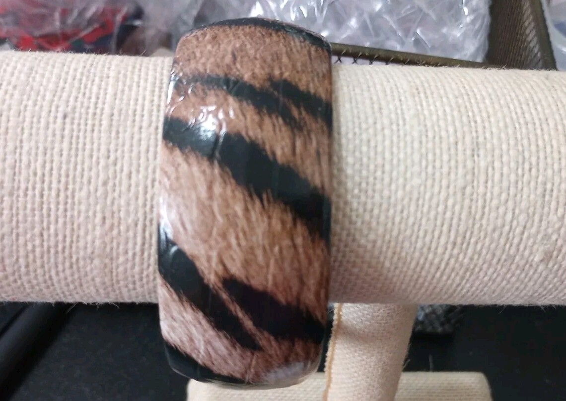 Black Brown Tiger Design Vinyl Bangle Bracelet