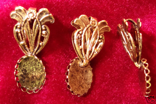 Pinapple Pendant Gold Plated 13 x 18 mm (pkg of 3) 0383