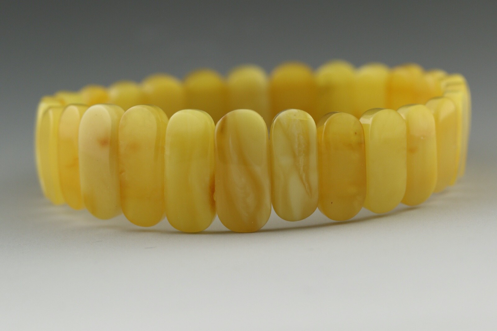 Genuine BALTIC AMBER Egg Yolk Pieces Stretch Unisex Bracelet 10.1g 201013-2