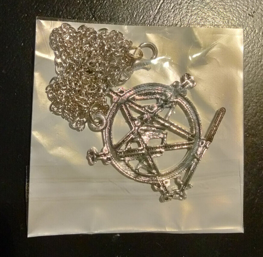 Slayer necklace 1.5″ x 1.5″ metal pendant zinc alloy  w/ 21″ chain NEW UNOPENED