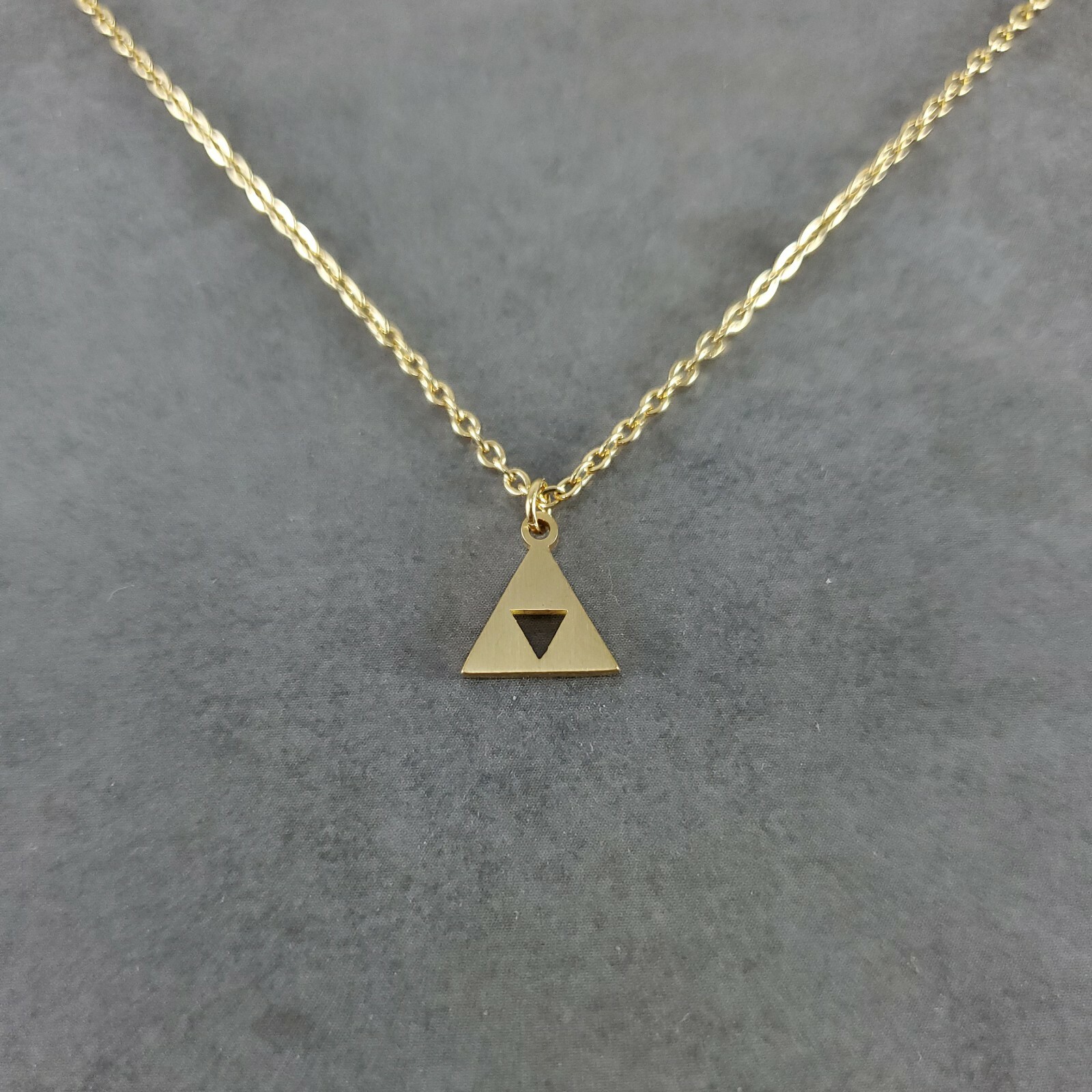Triforce GOLD Plated Necklace Pendant Game Nintendo Zelda Link Courage Wisdom