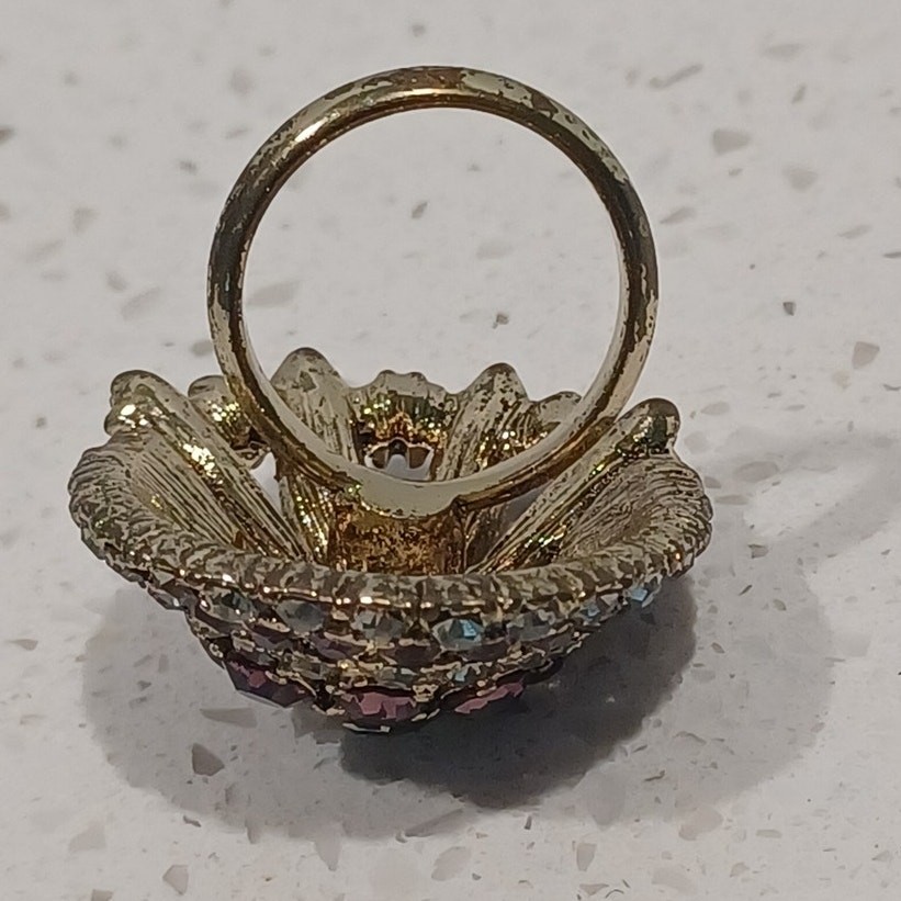 Nice Purple ring 6/7 not sure