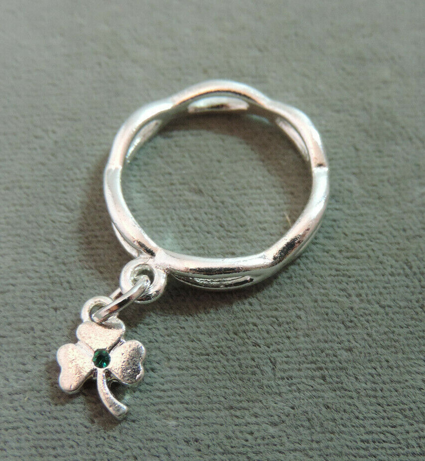 Lucky Irish Shamrock Clover Charm Rhinestone Silver tone size 7 Band Ring 3L 4.5