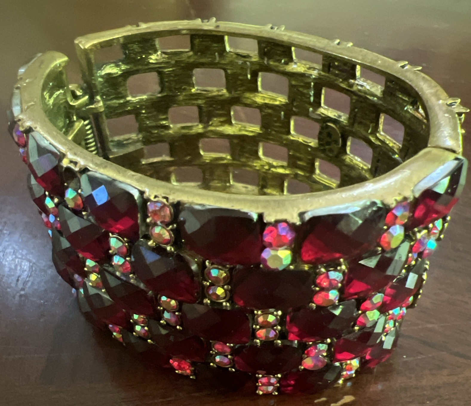 Yuhong Wide Hinged Cuff Clamper Red Aurora Borealis Rhinestone Bracelet EUC