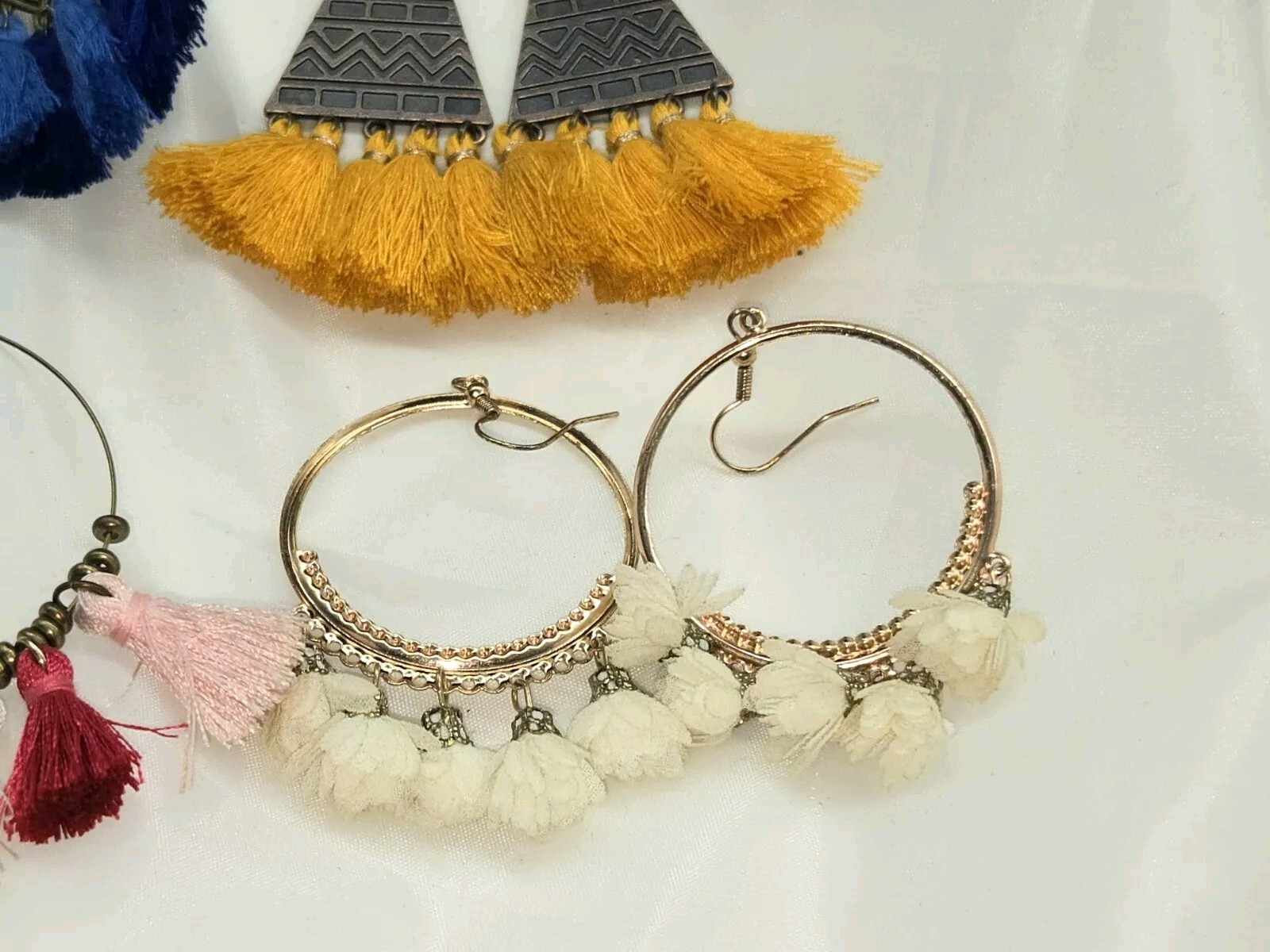 Lot Of Four Pairs Earrings Dangle Style Tassle Multicolor Pierce Multistyle