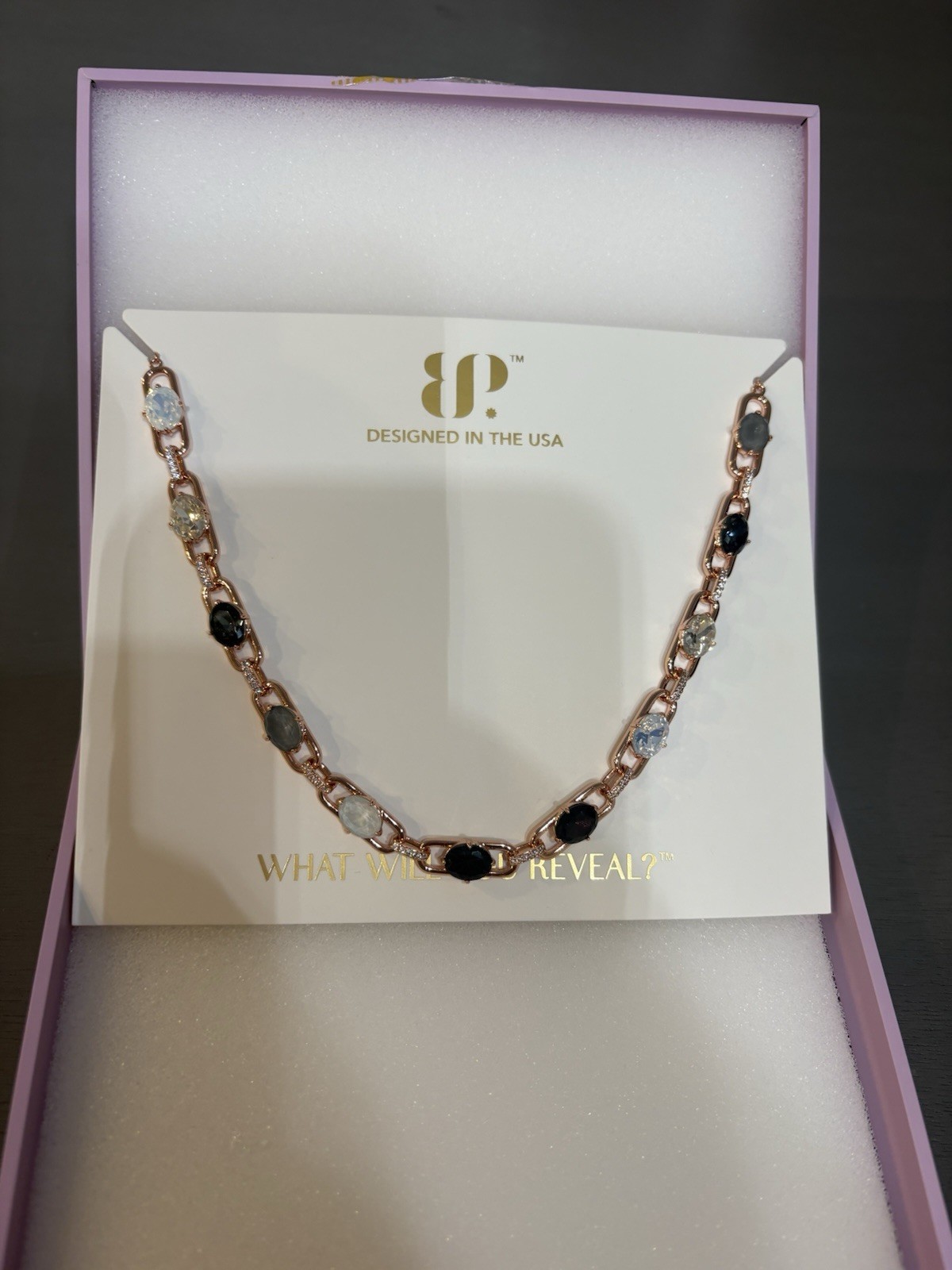 NK85828 Far And Away Color: Monaco Moments Materials: Rose Gold Plating