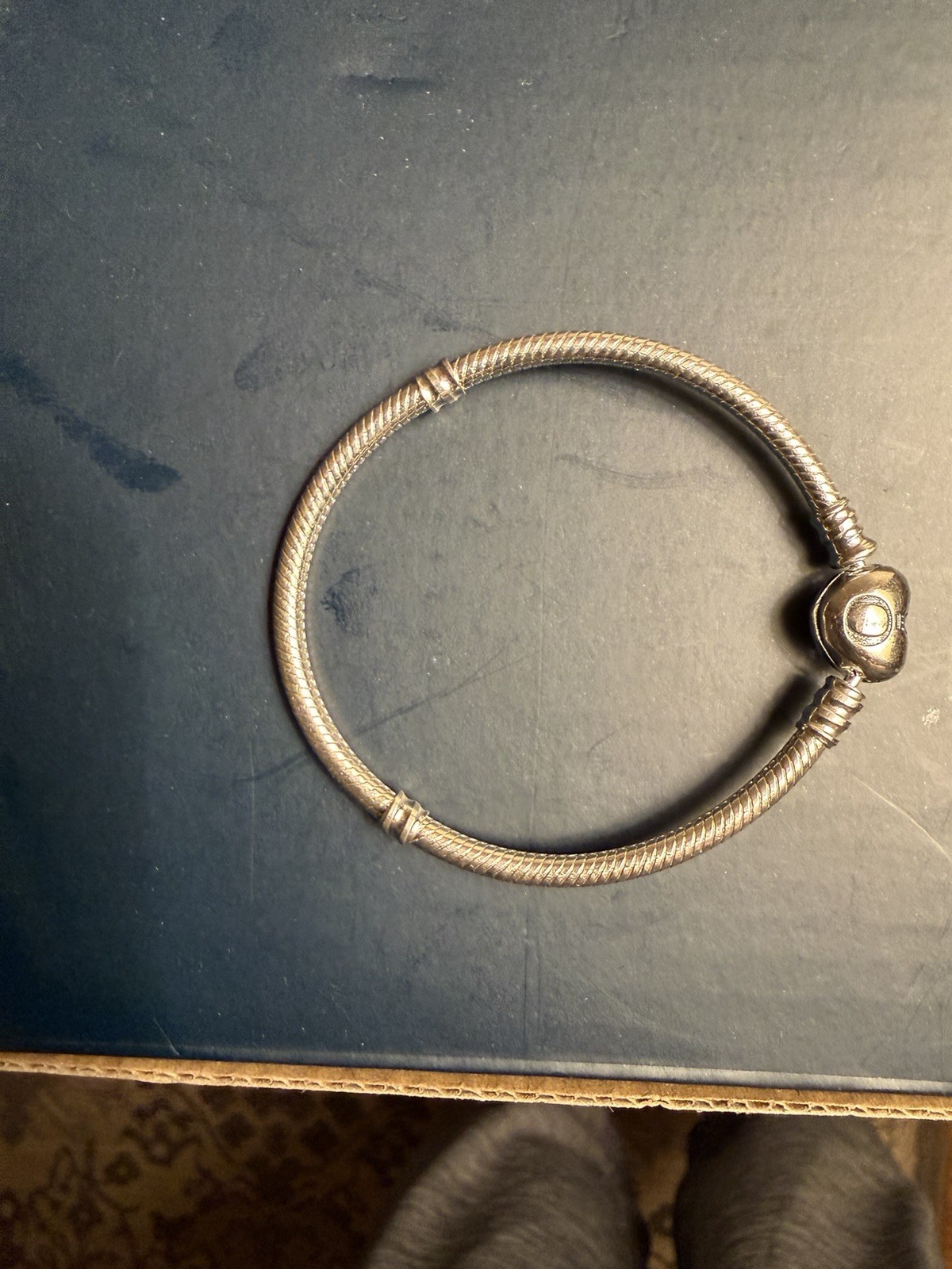 New 7 Inch Pandora Bracelet. Heart Clasp.