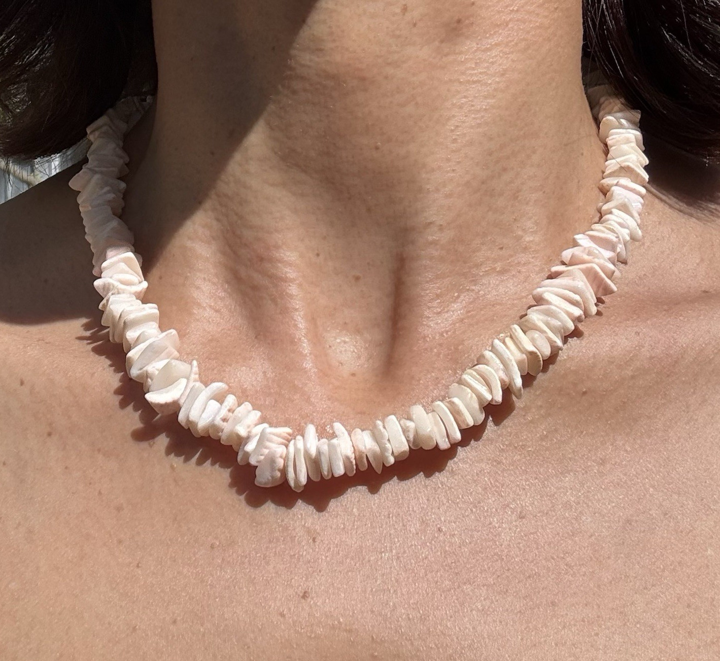White & Pink Shell Chip Beaded Necklace, Ball/Bead Chain, Shell Material