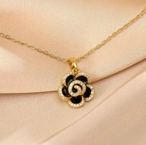 New Jewelry Fashion Black Camellia Pendant Necklace Great Gift Idea