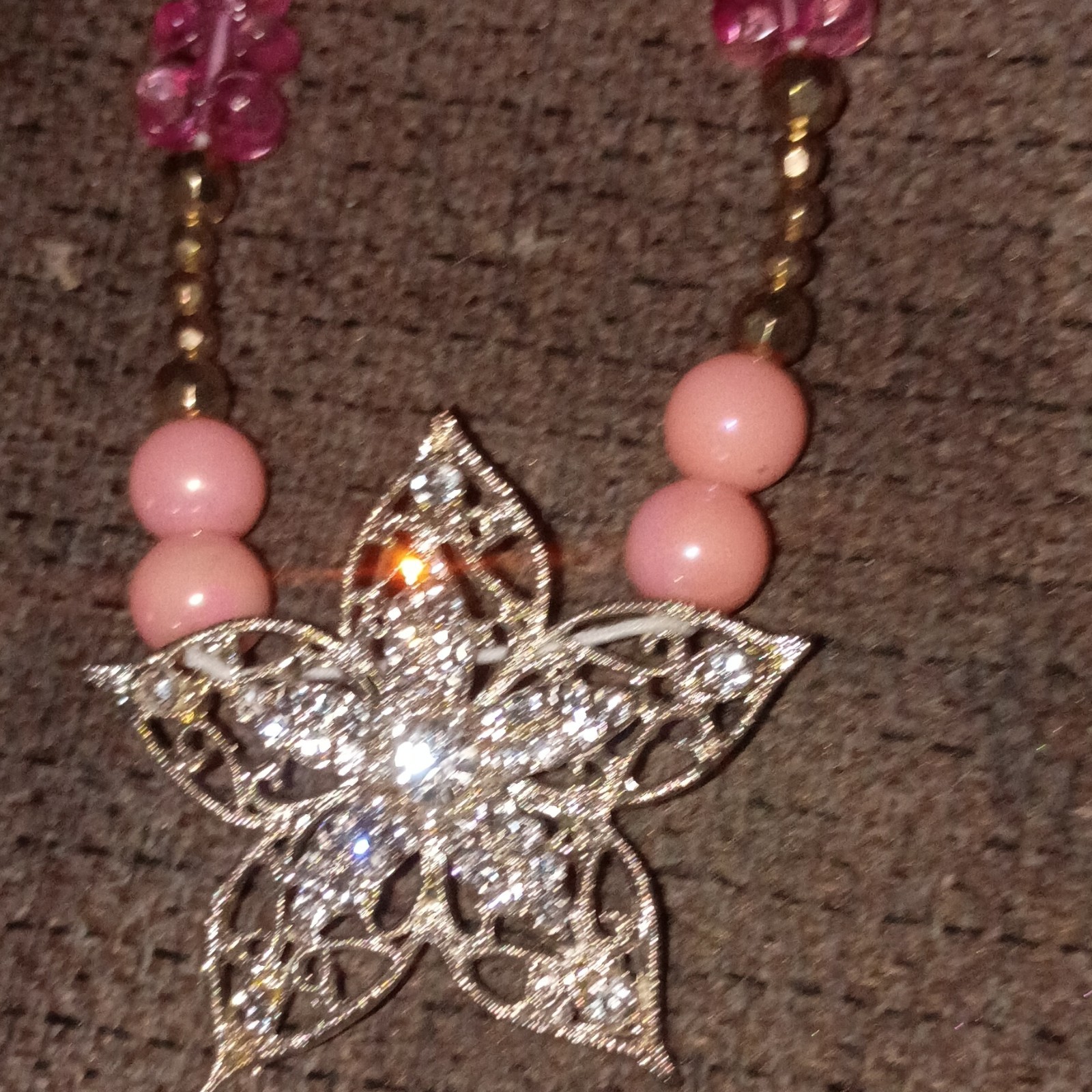 Pink Plastic Beaded Charm Bracelet w/ Clear Rhinestone Flower Dangle Pendant