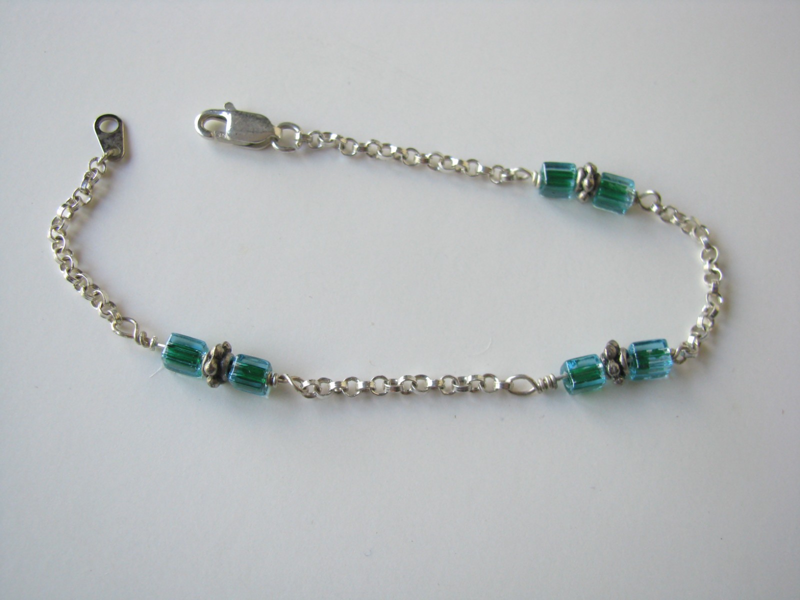 6.5″in Sm Bracelet Chain Blue Green Glass Beads w/ Sterling Silver Lobster Clasp