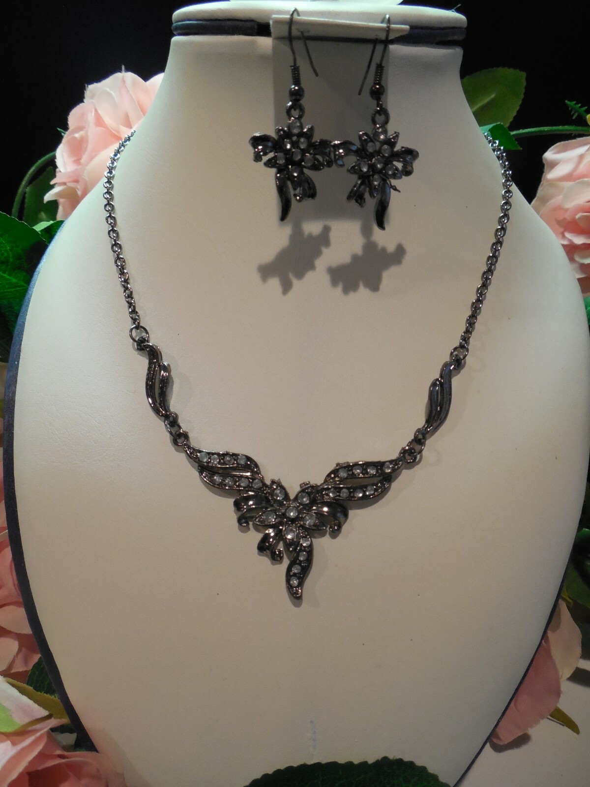 Ion Plated Black Stainless Steel Clear Rhinestone Flower & Ribbon Necklace Set