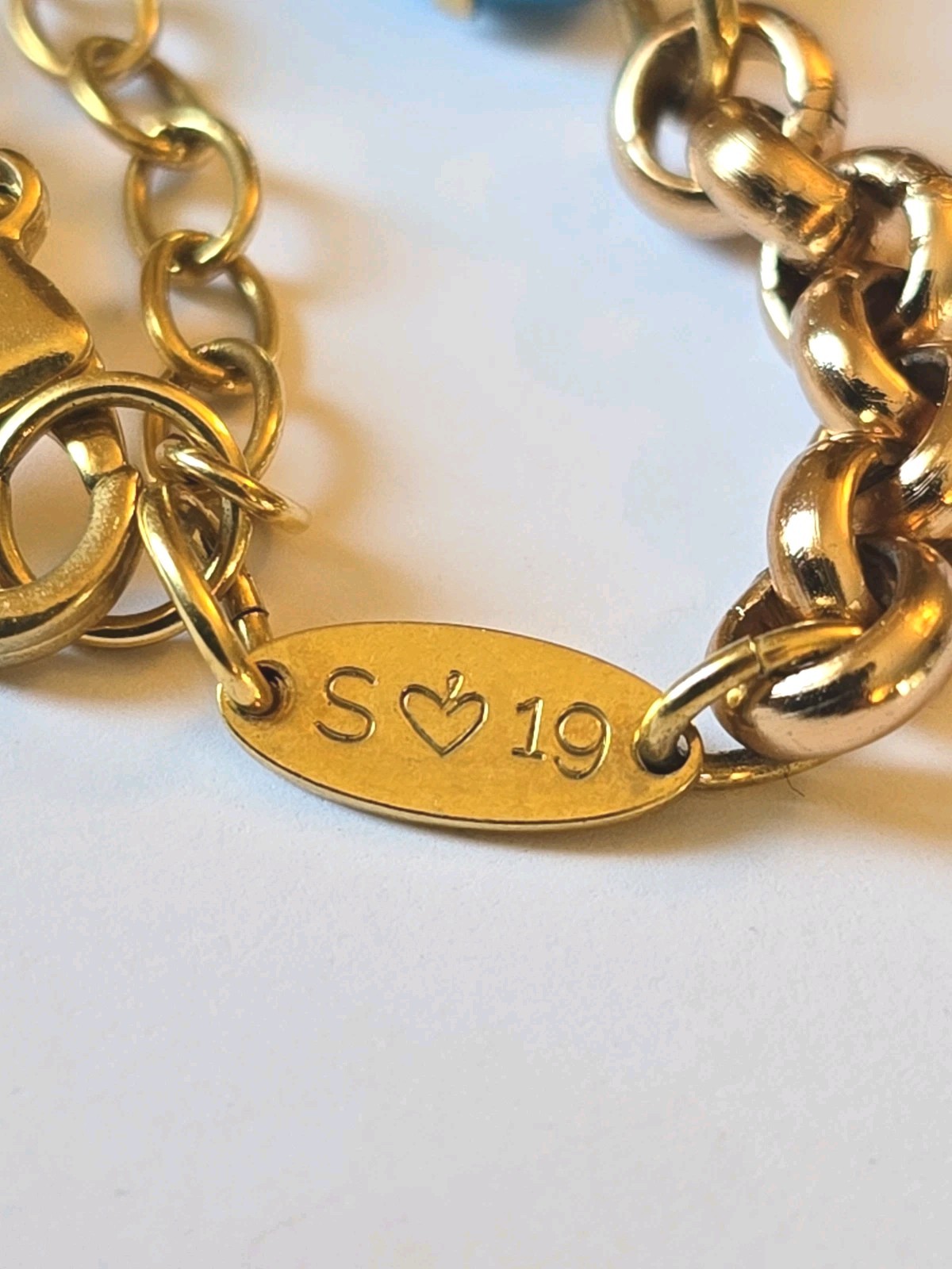 Sabika Gold Tone Bracelet Summer 2019 Adjustable 6″-8″ Rhinestone