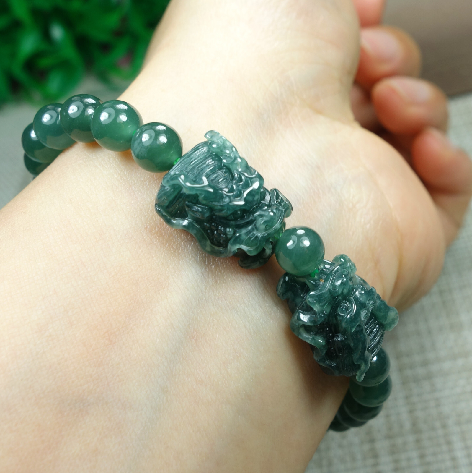 Certified Icy Green 100% Natural A Jadeite jade Dragon Head Bracelet 精工龙头 手链