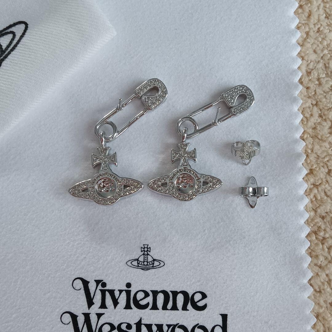 Vivienne Westwood Clip Orb Earrings Pin Silver Accessory with drawstring
