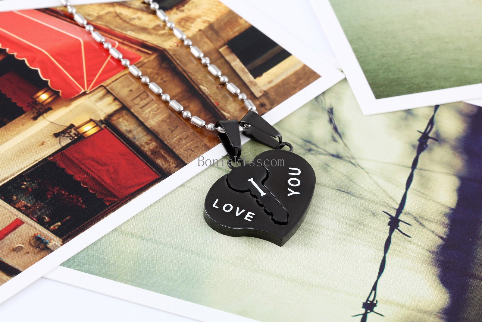 Stainless Steel Couples Key to Heart Pendants “I Love You” Love Necklace 1 Pair