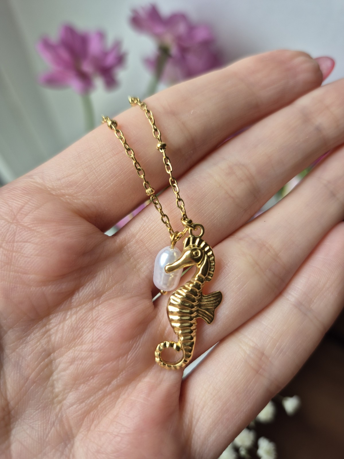 Elegant Sea Horse Pearl Stainless Steel 18K Gold Plated Chain Necklace