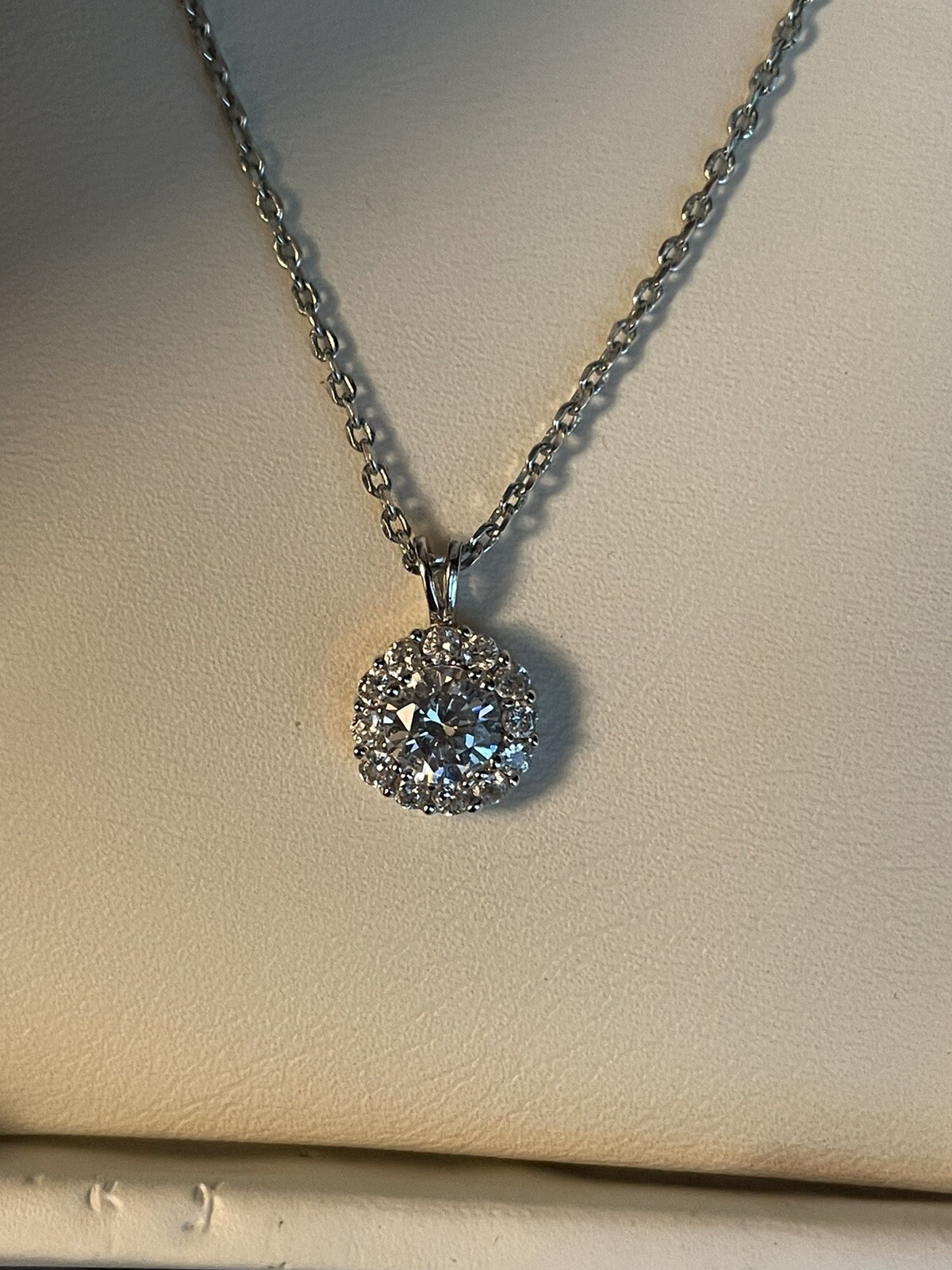 CRISLU SOLITAIRE PENDANT NECKLACE- IN BOX!