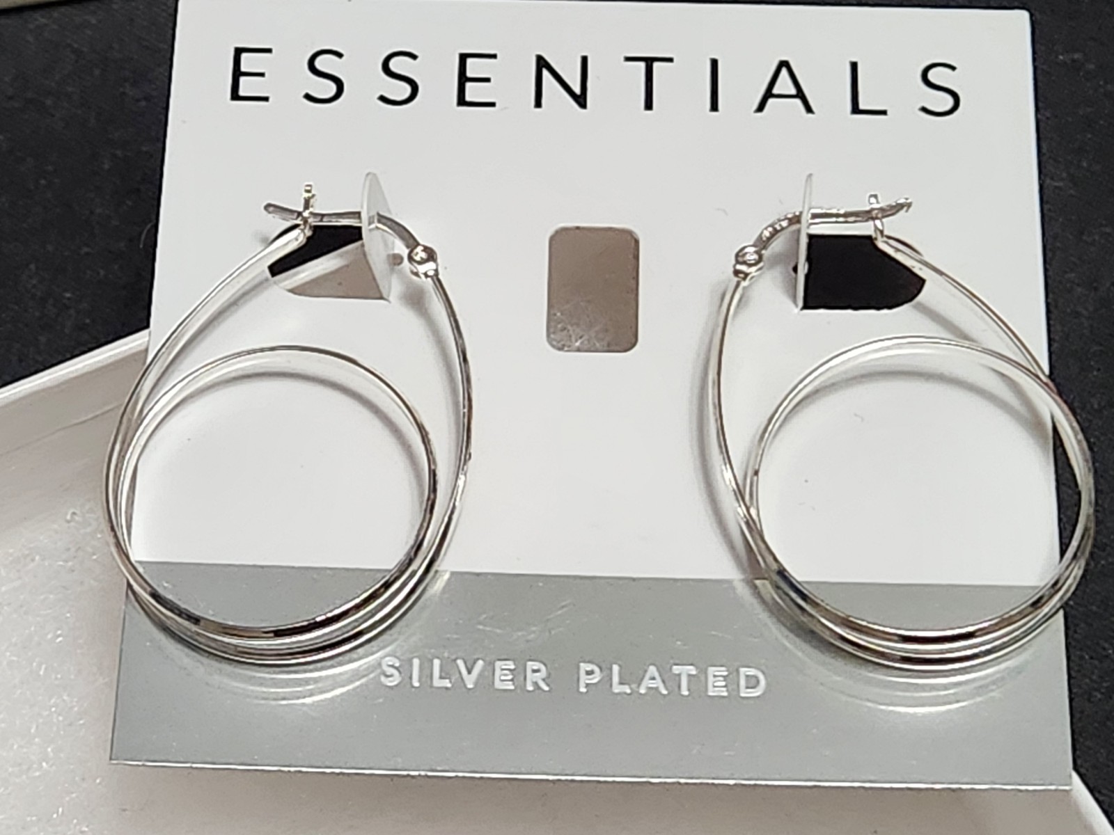 Silver Plated Dangle Oval Hoop Earrings 1″5/8 New in Original Macy’s Box
