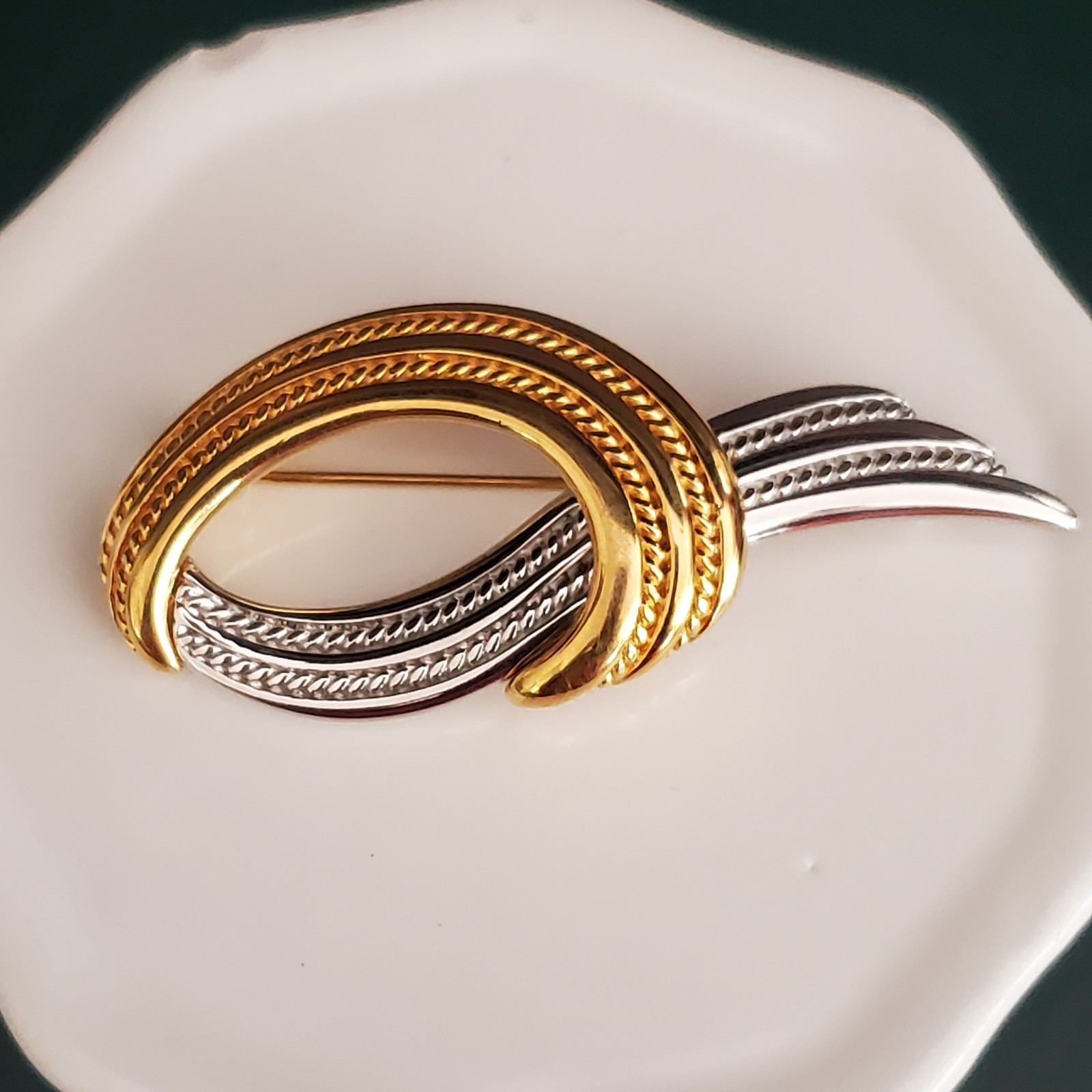 Monet Brooch Silver and Gold Tone Wreath Signed Trendy Classic Dressy