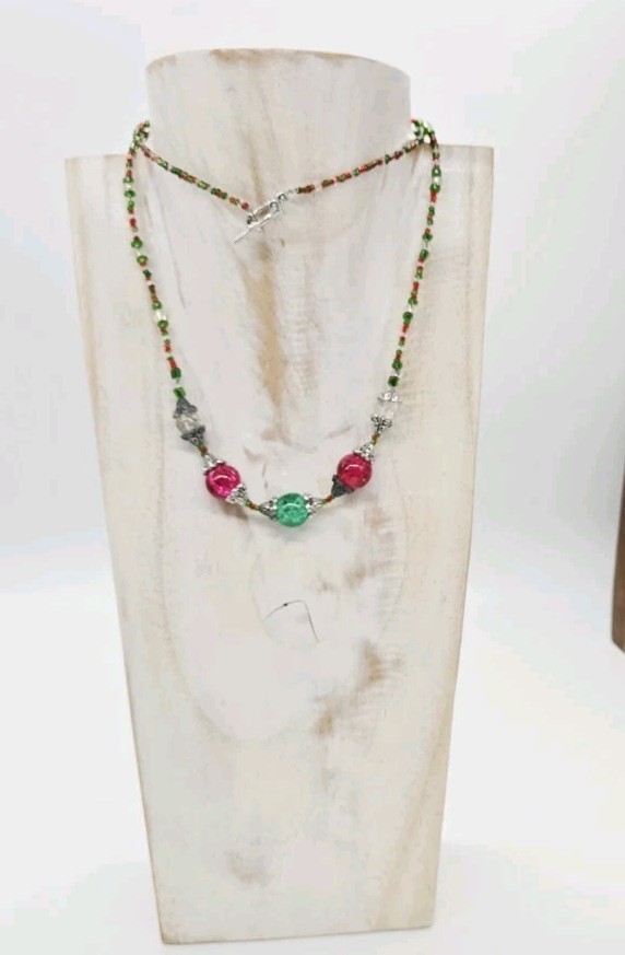 Christmas Necklace Glass Beaded Red Green Silver tone Handmade Artisan 27 in