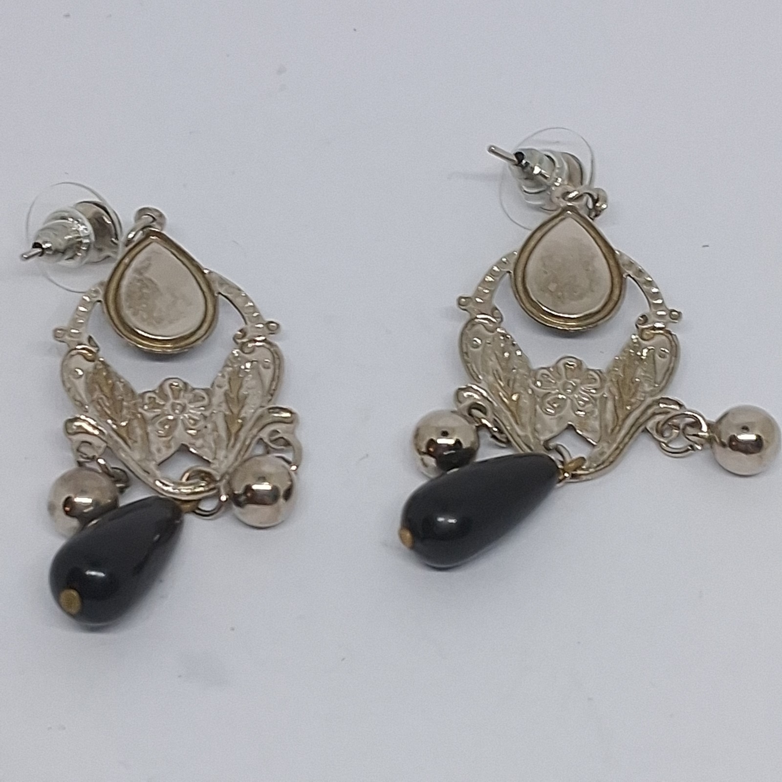 Vintage Silver-tone W/ Black Beaded Chandelier Drop Dangle Post Pierced Earrings