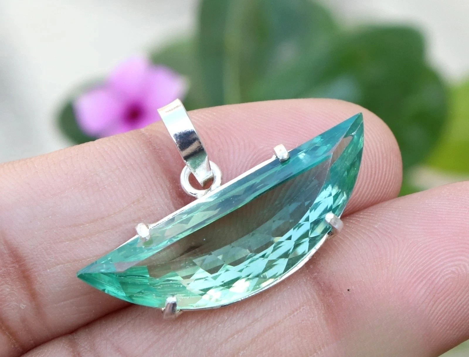 26.30 Ct Natural Green Sapphire Pendant 925 Sterling Silver Certified Gemstone