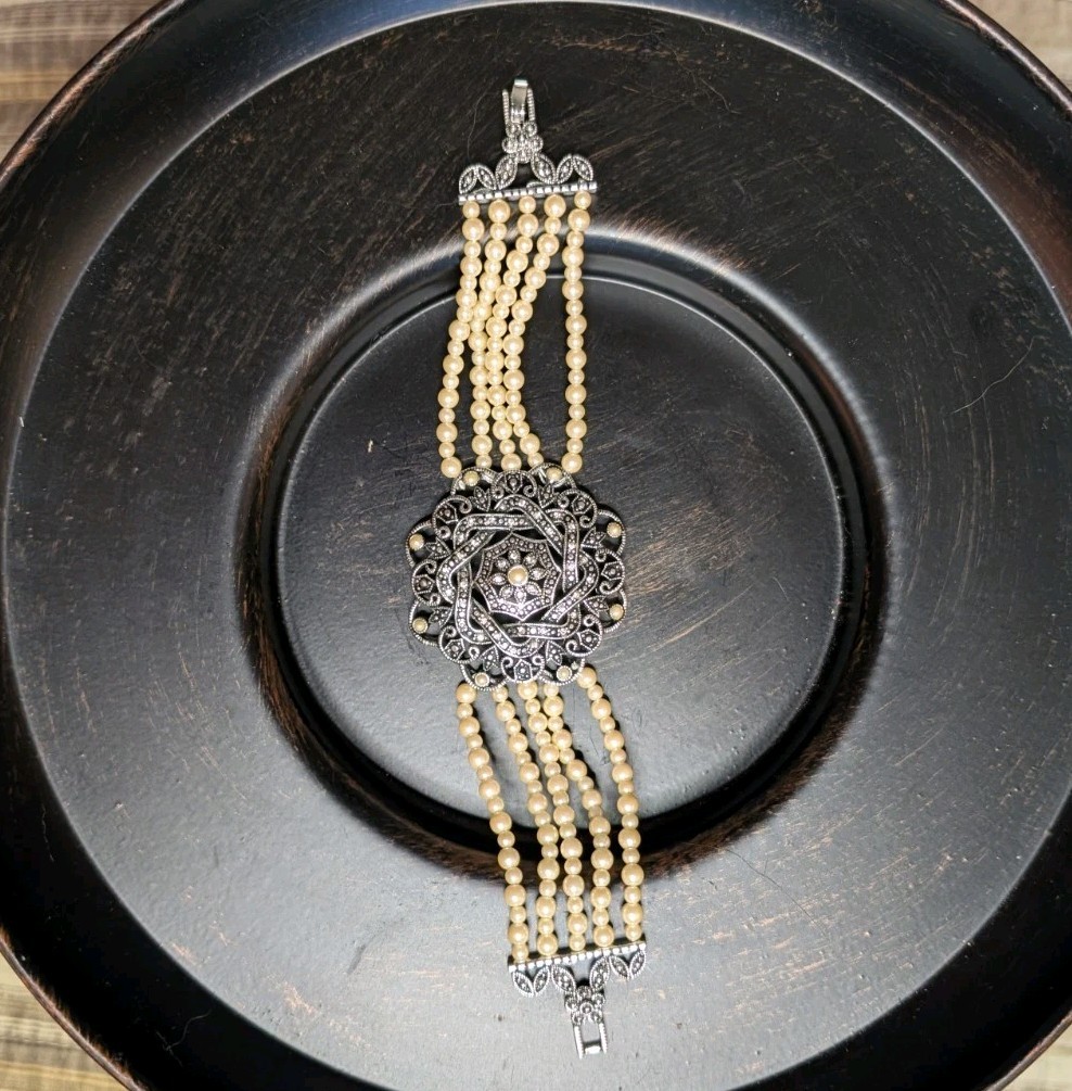 Vintage Multi-Strand Ivory Simulated Pearl Beaded Bracelet Silver Tone Box Clasp