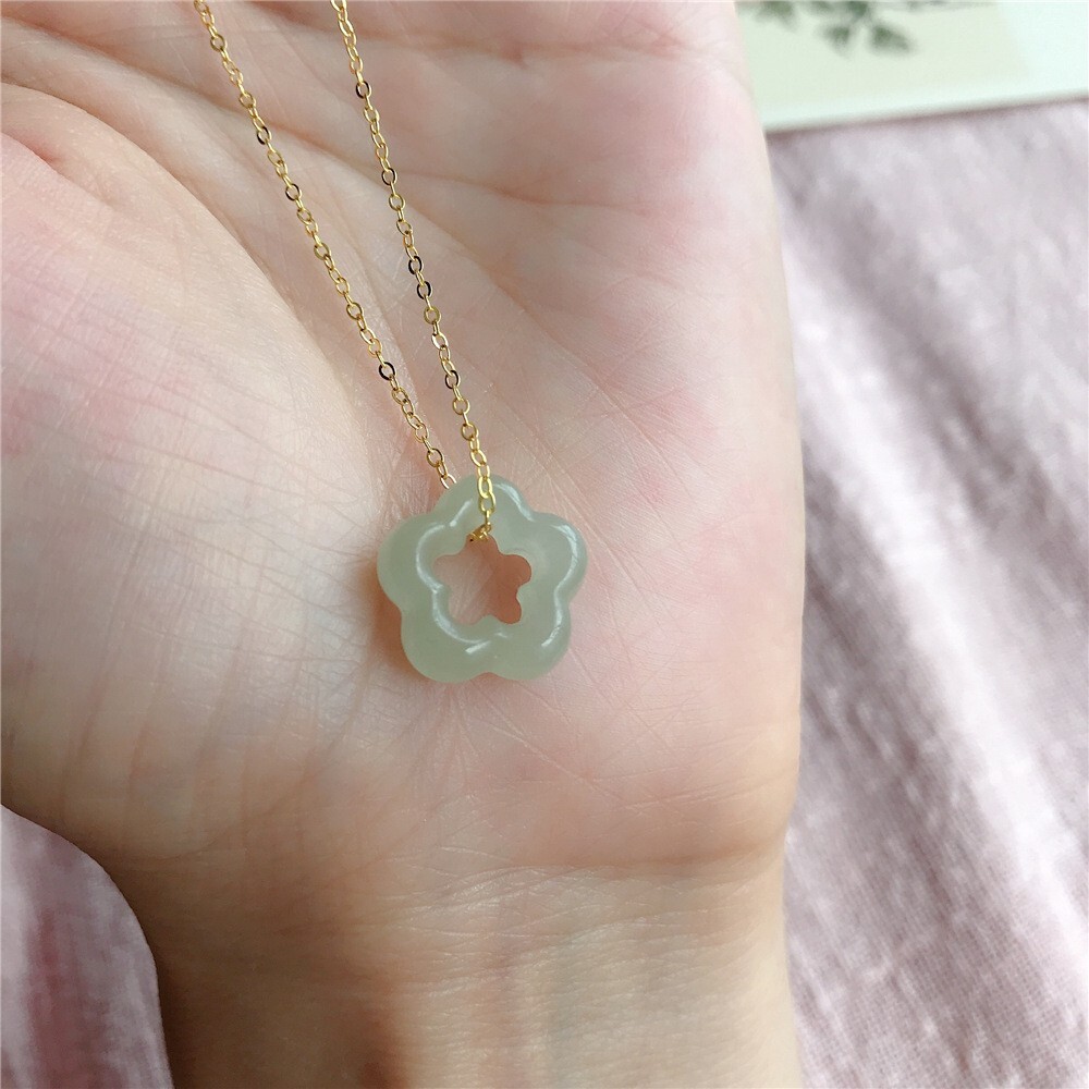 Natural Green Jade Floral Pendant Healing Dainty Women Elegant Luck Necklace