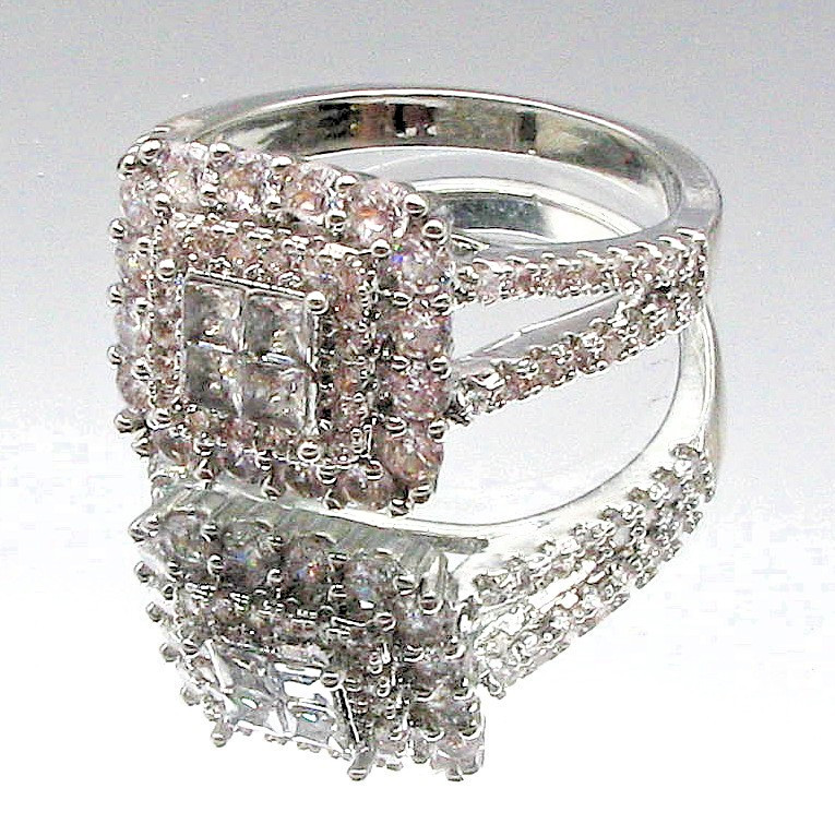 Elegant Cushion Halo Cluster Split Shank Ring Silver Tone Brilliant Women Size 6