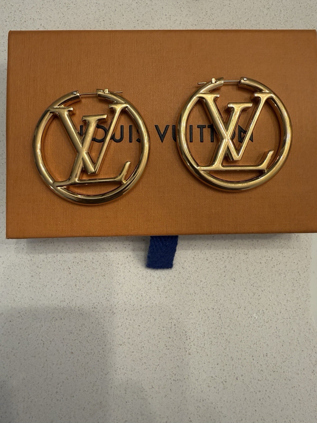 Louis Vuitton Louise Hoop GM Earrings Gold LV Logo M64288 Authentic