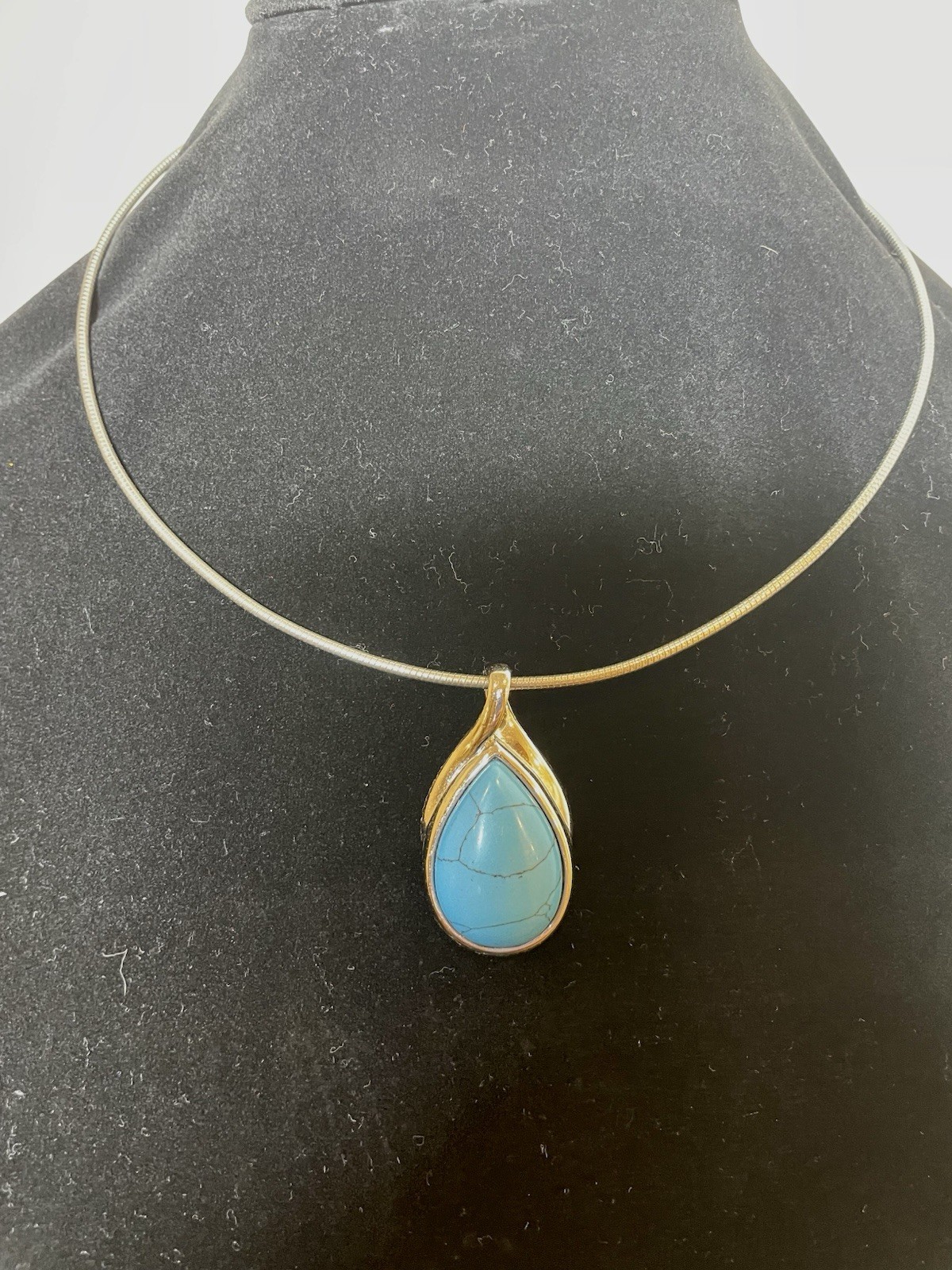 Classic Vintage Lia Sophia 19” Silver Cord Necklace Genuine Turquoise “Mohave”