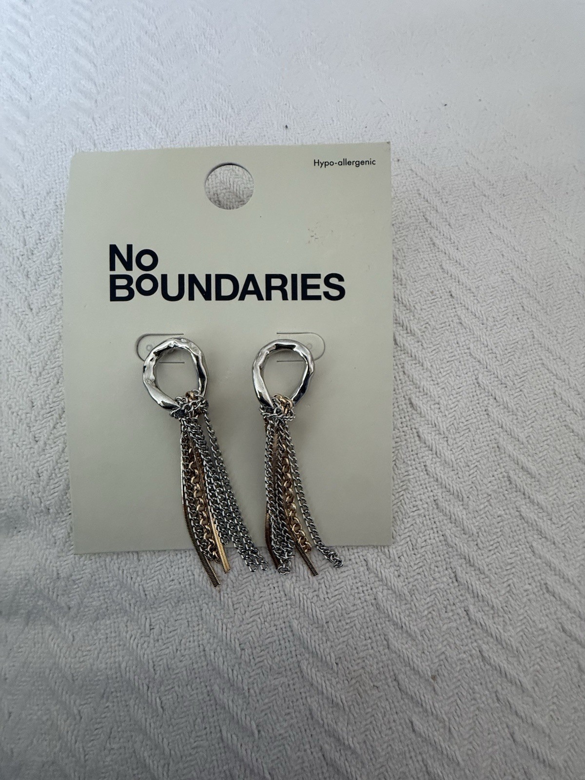 No Boundaries Hypoallergenic Silver/Gold Tone Chain Tassel Dangle Hook Earrings