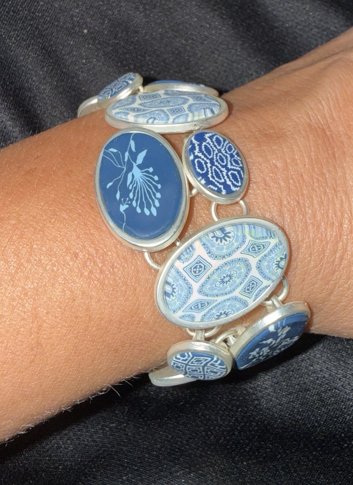JILZARAH Dutch Blue COBBLESTONE Clay Bracelet Jewelry Toggle Clasp NWT