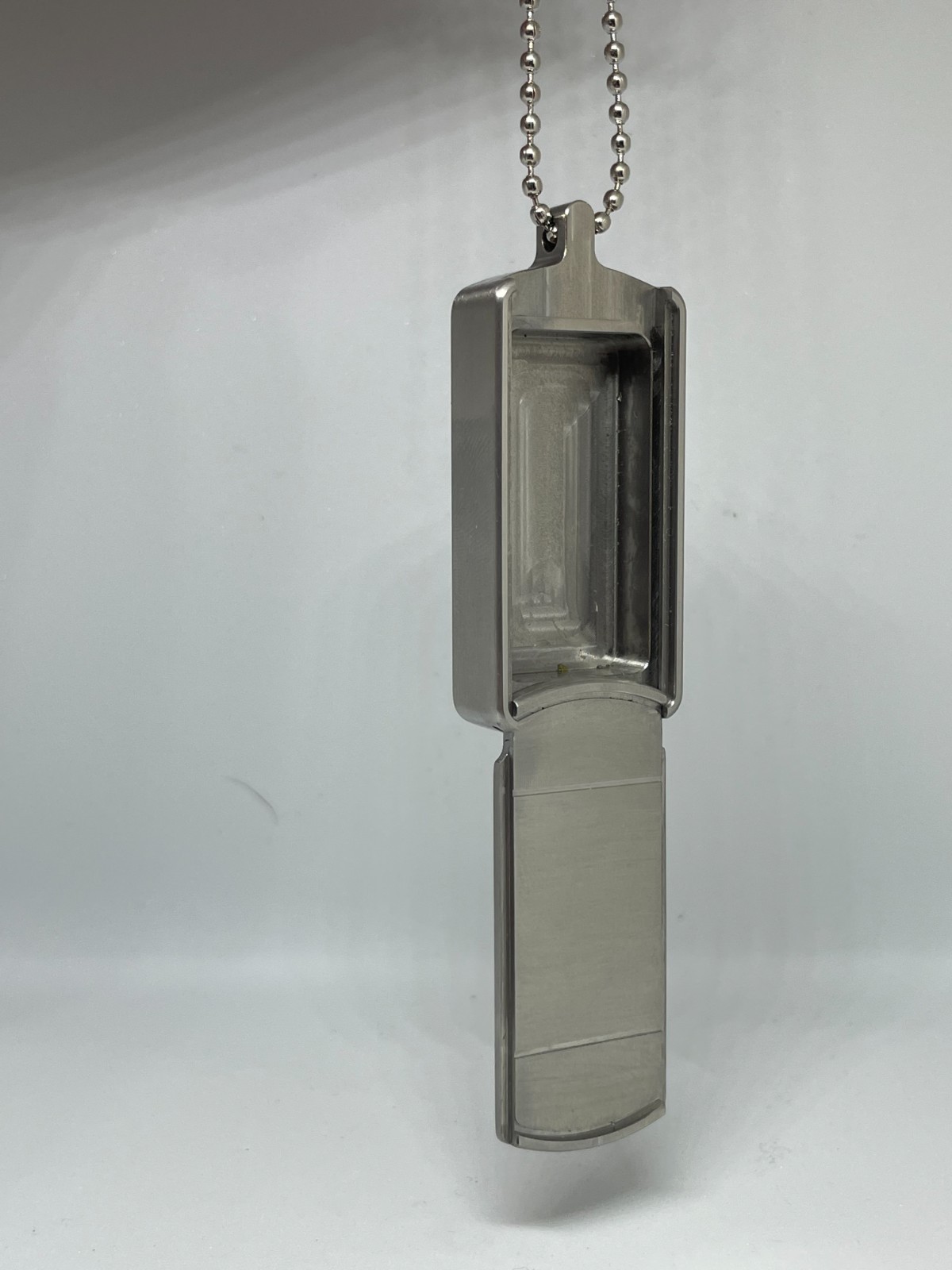The Bourne Legacy DogTagPillBox ©® Aluminum or Brass ! Movie Design ! PRE-ORDER