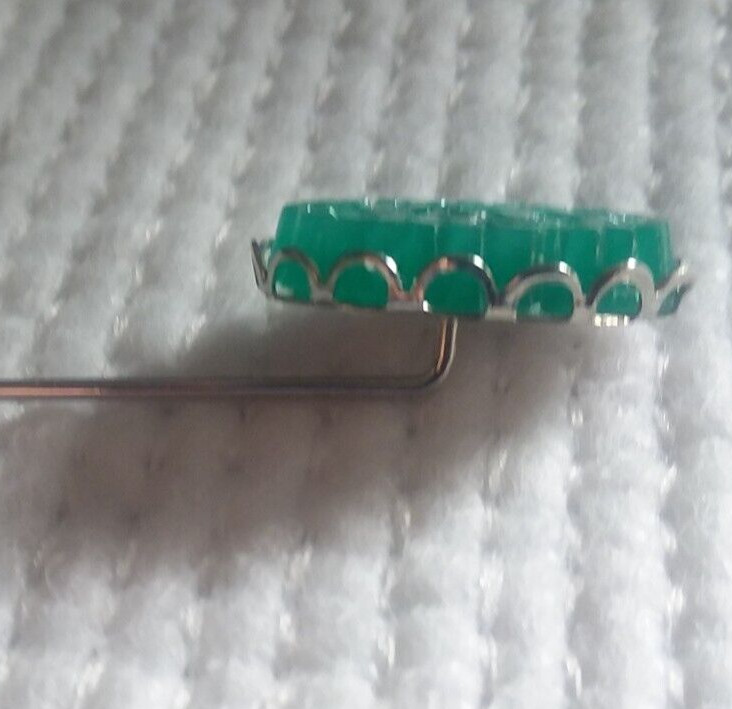 18x13mm Green Floral GlassCabochon Lapel Stick Pin 07-01-2024