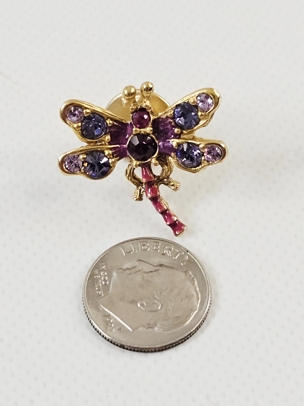 Jay Strongwater Small Dragonfly Pin Swarovski Crystals Enamel Gold Toned Metal