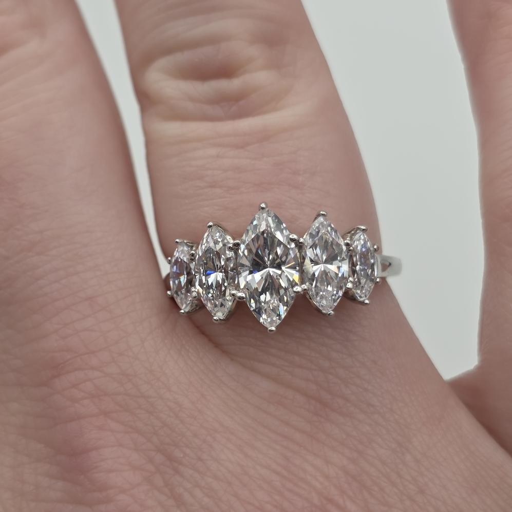 925 Sterling Silver Sparkling Marquise Cubic Zirconia 5-Stone Ring Size 8.25
