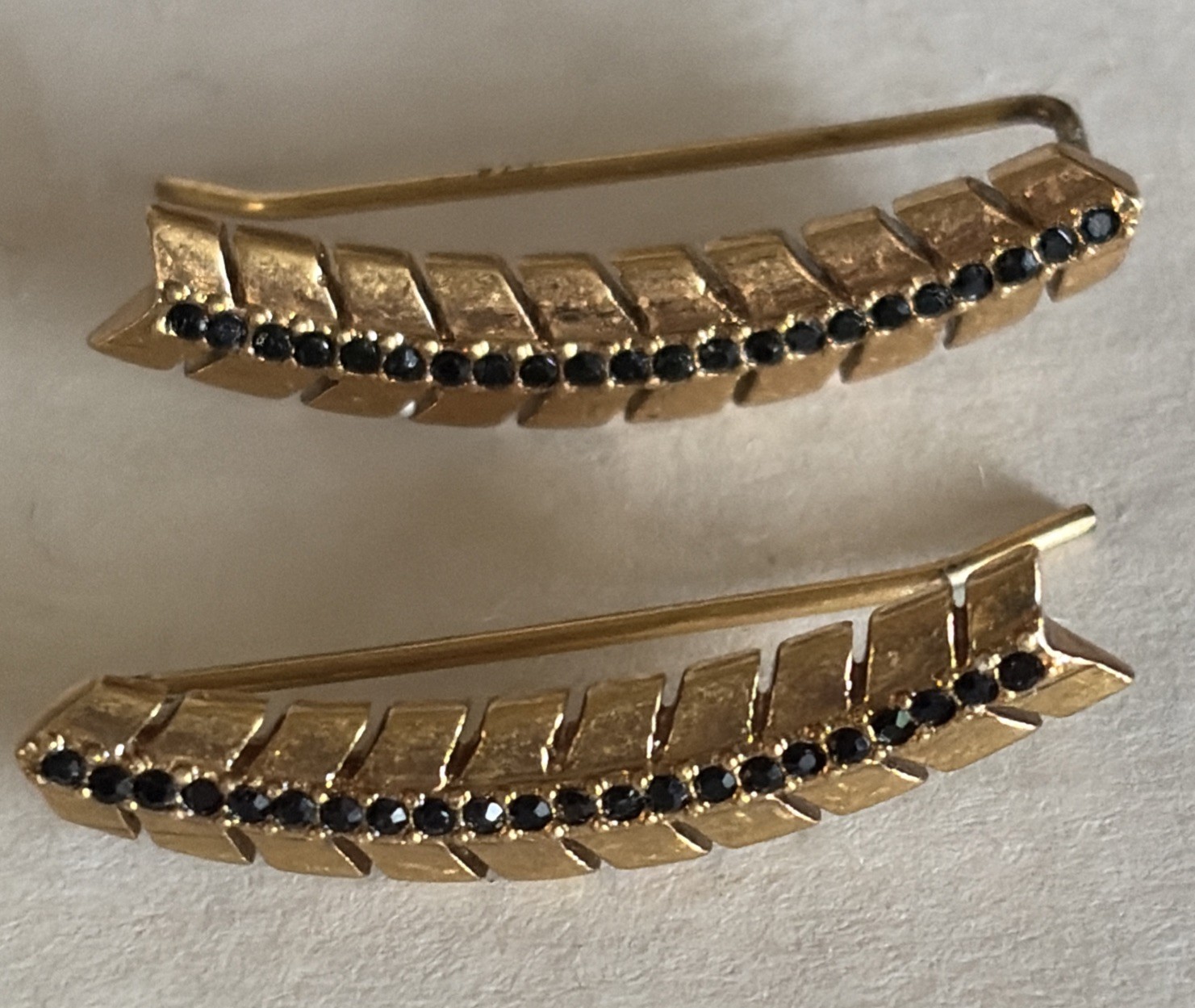Stella And Dot Ear Crawler Climber Gold Tone W/ Black Rhinestone 1 Inch Pair