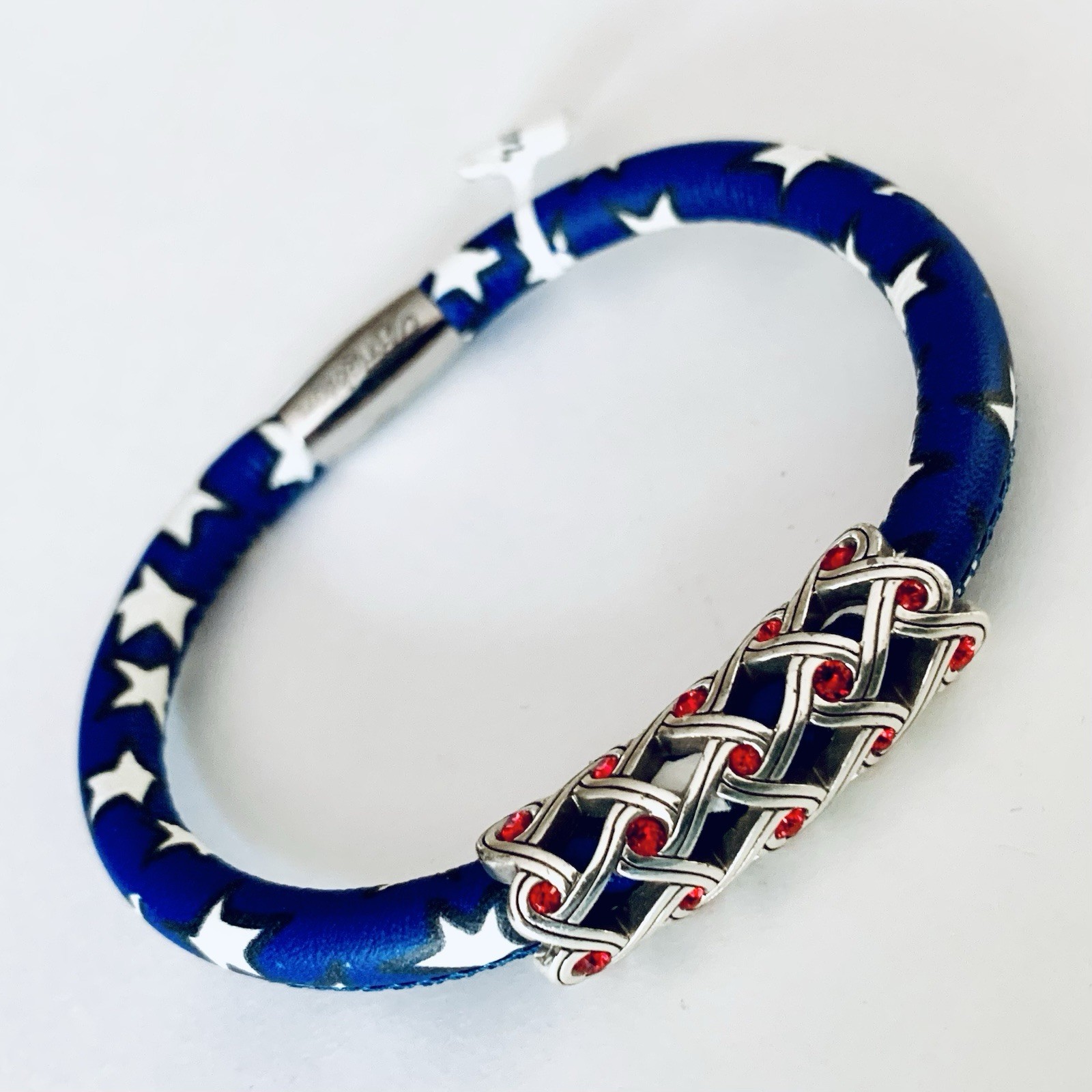 BRIGHTON BLUE W/ STARS WOODSTOCK Charm Bracelet INTERLACE RED LONG Bead NWT