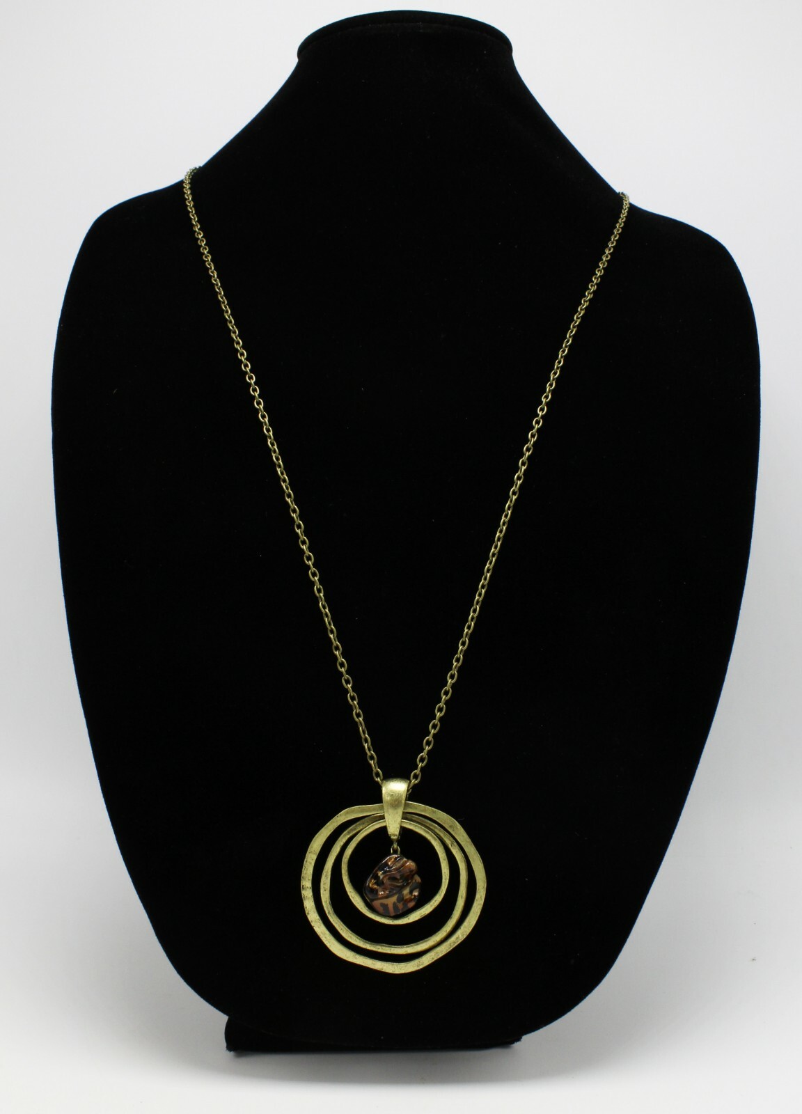 New 34″ Necklace with Shell Animal Print Pendant & Geometric Rings #N2030