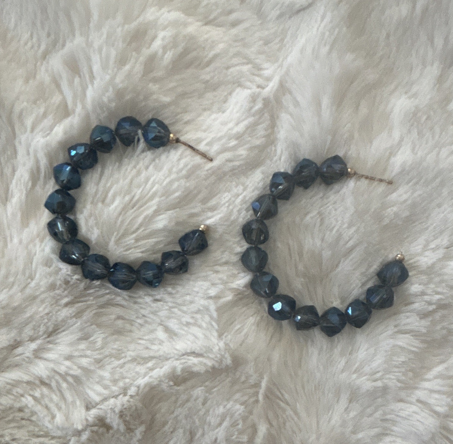 Blue Faceted Round Crystal Beaded Hoop Wire Lobe Earrings No Stone