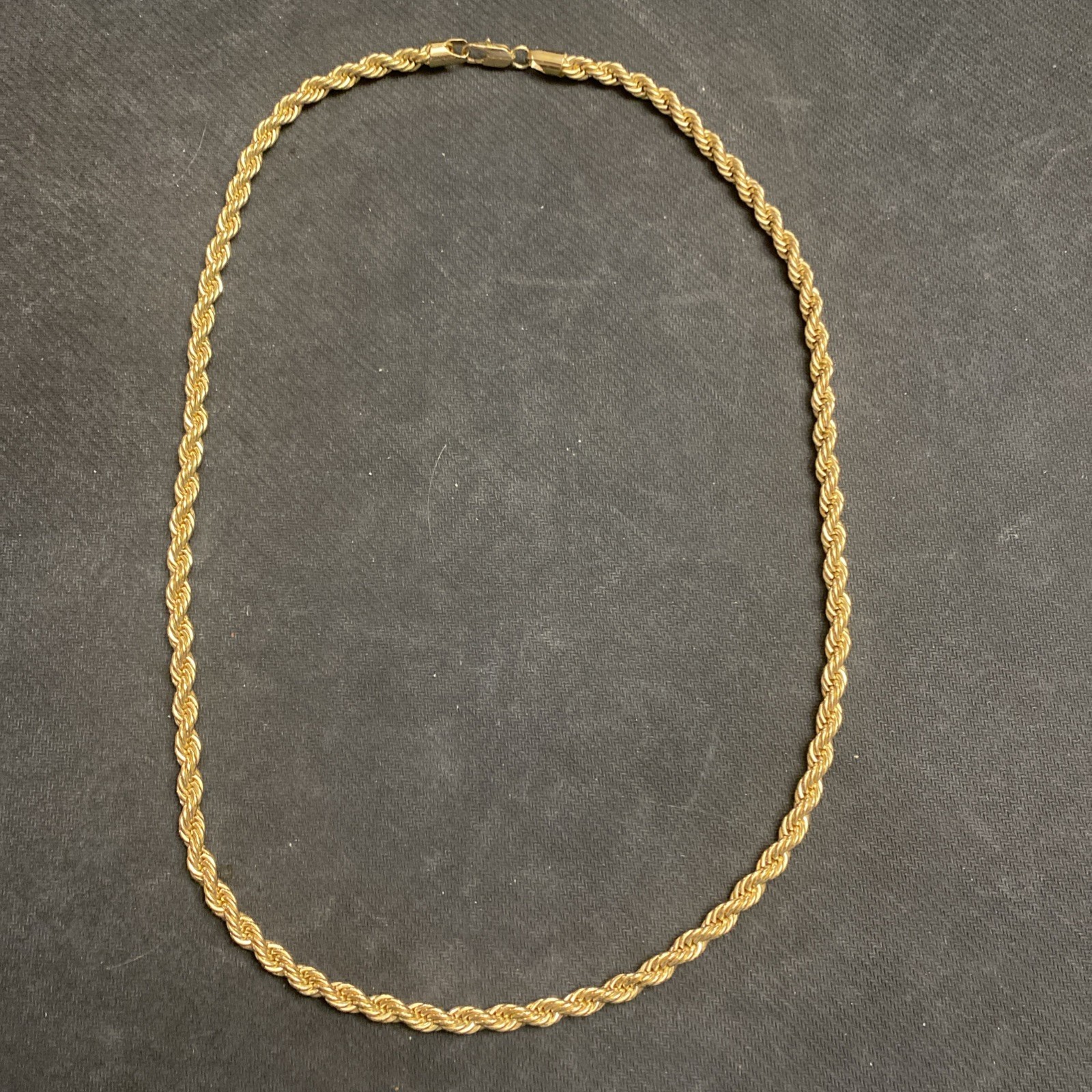 Twisted rope chain, gold color, 30 inches long, very good condition