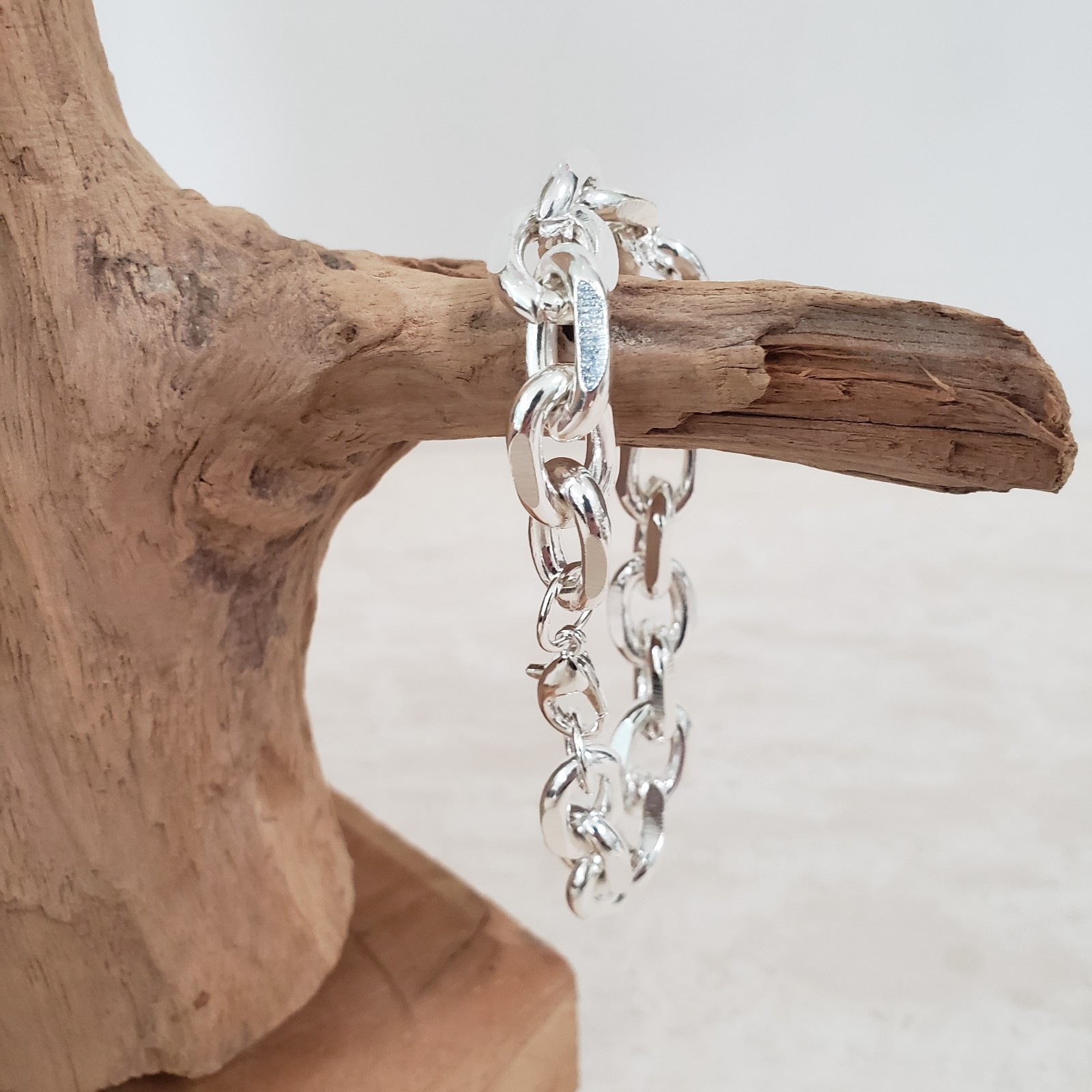Chunky Anklet/Bracelet – Contemporary Design – 20cm/8 inches – new and tagged.