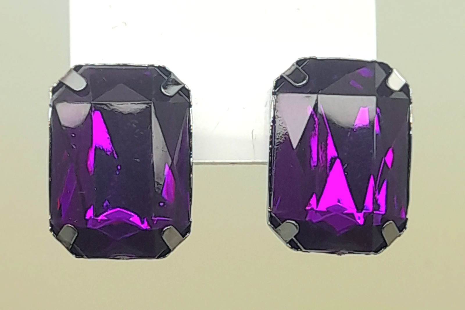 E567 light weight purple rectangle shape faux glass stud post fashion earrings
